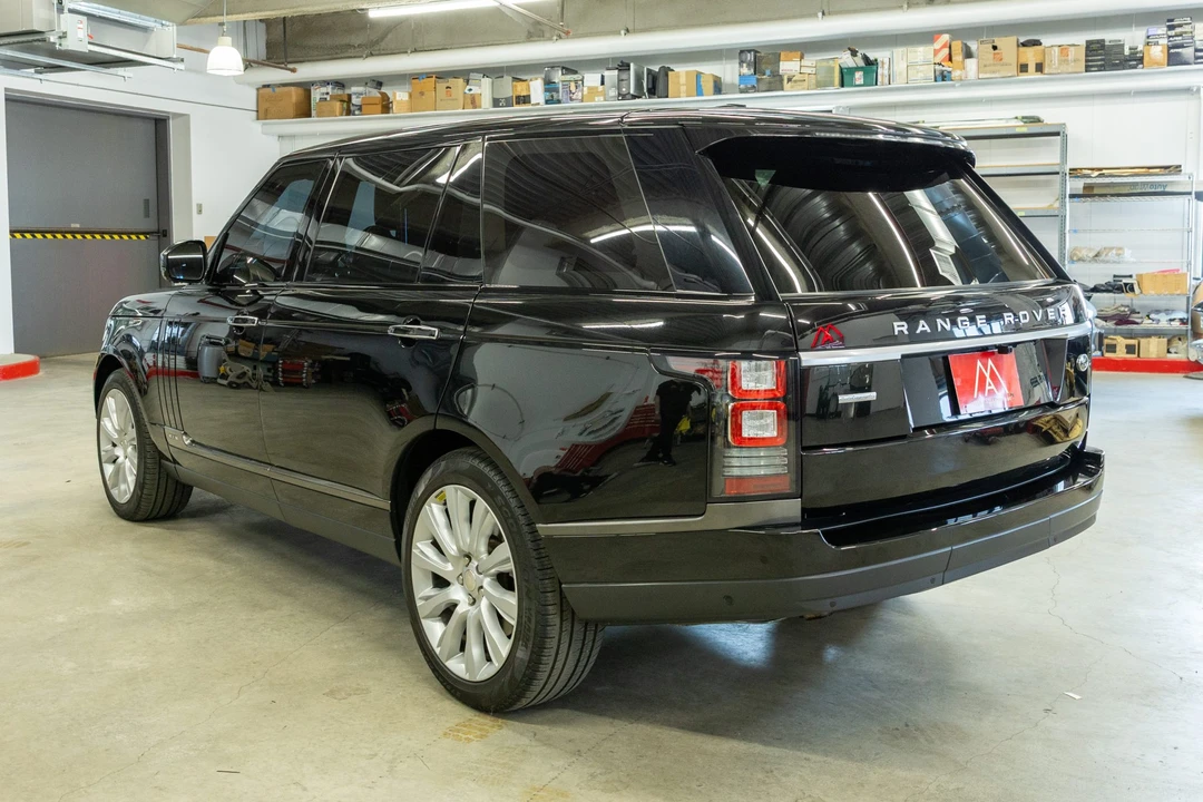 2015 Land Rover Range Rover L405 - Image 9 of 31