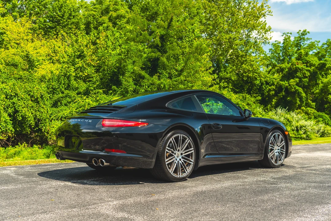 2016 Porsche 991 Carrera - Image 28 of 31