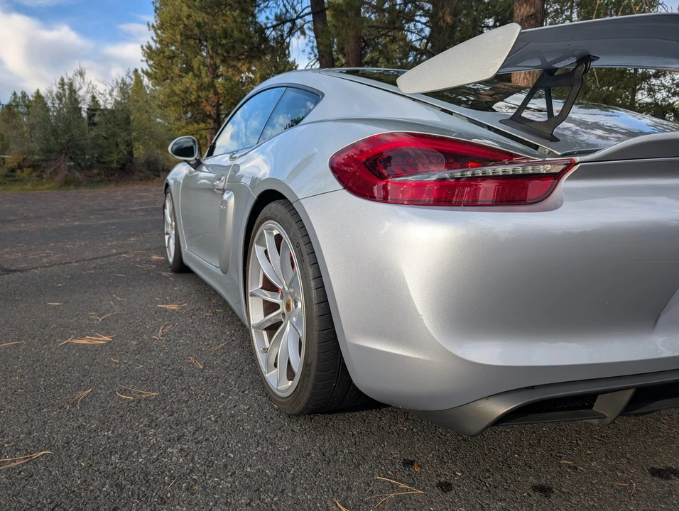 2016 Porsche 981 Cayman GT4 - Image 21 of 31