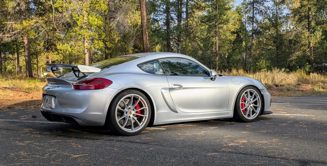 2016 Porsche 981 Cayman GT4 - Image 13 of 31