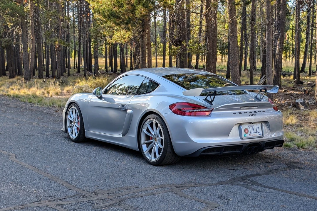 2016 Porsche 981 Cayman GT4 - Image 7 of 31