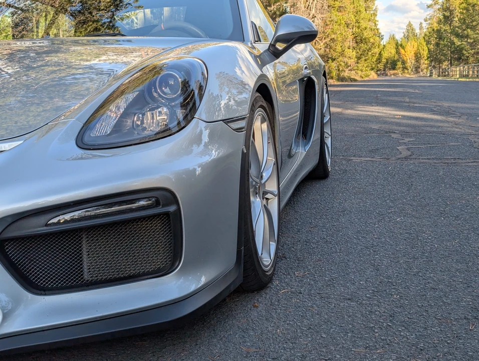 2016 Porsche 981 Cayman GT4 - Image 18 of 31