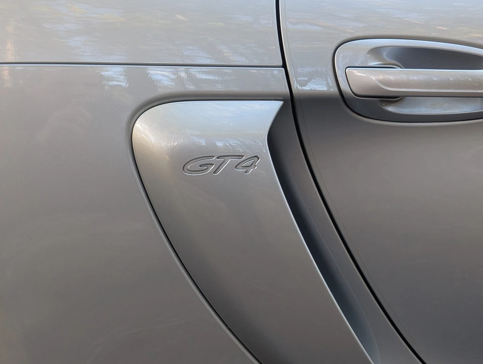 2016 Porsche 981 Cayman GT4 - Image 25 of 31