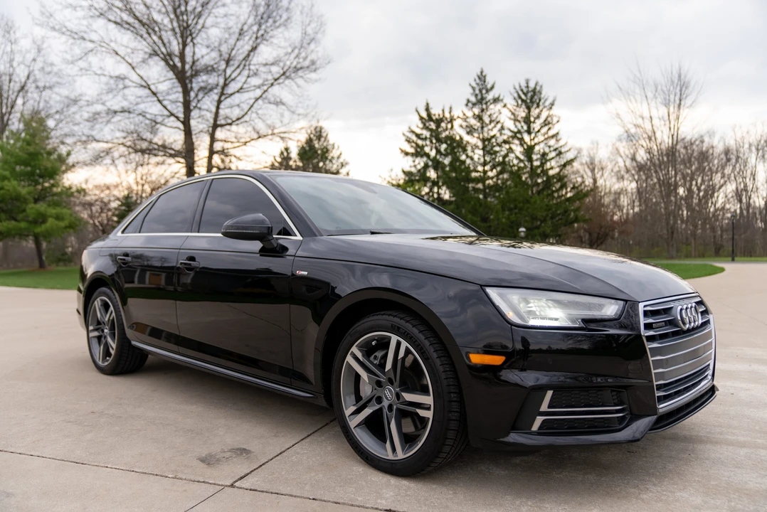2017 Audi B9 A4 - Image 2 of 31