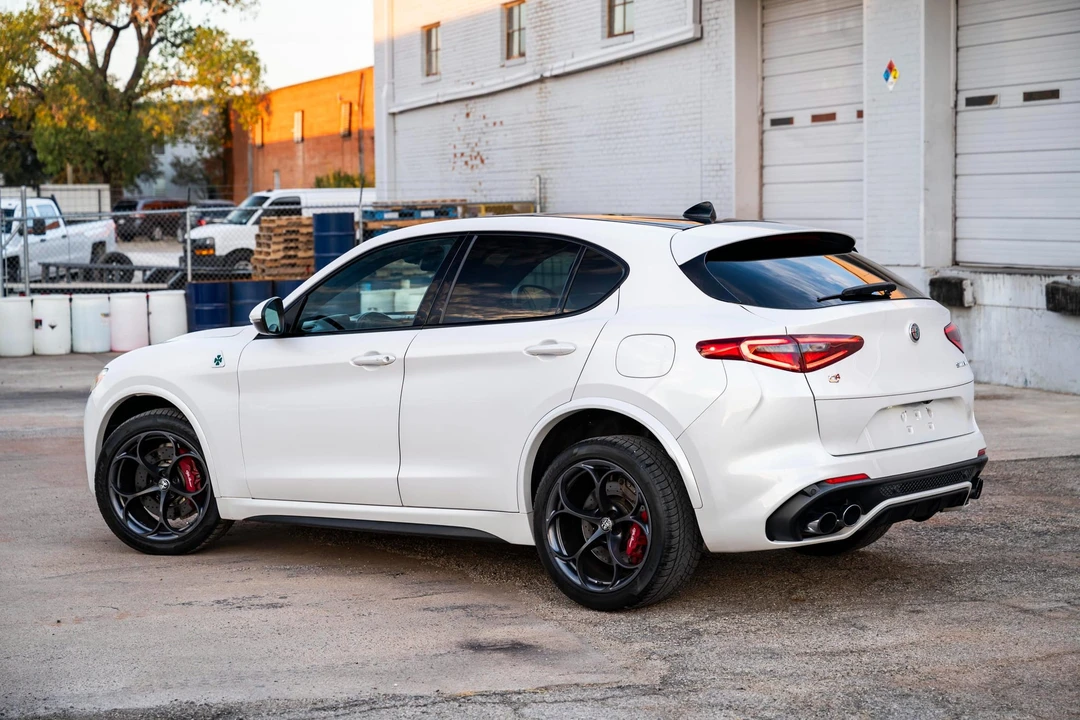 2018 Alfa Romeo Stelvio Quadrifoglio - Image 29 of 31
