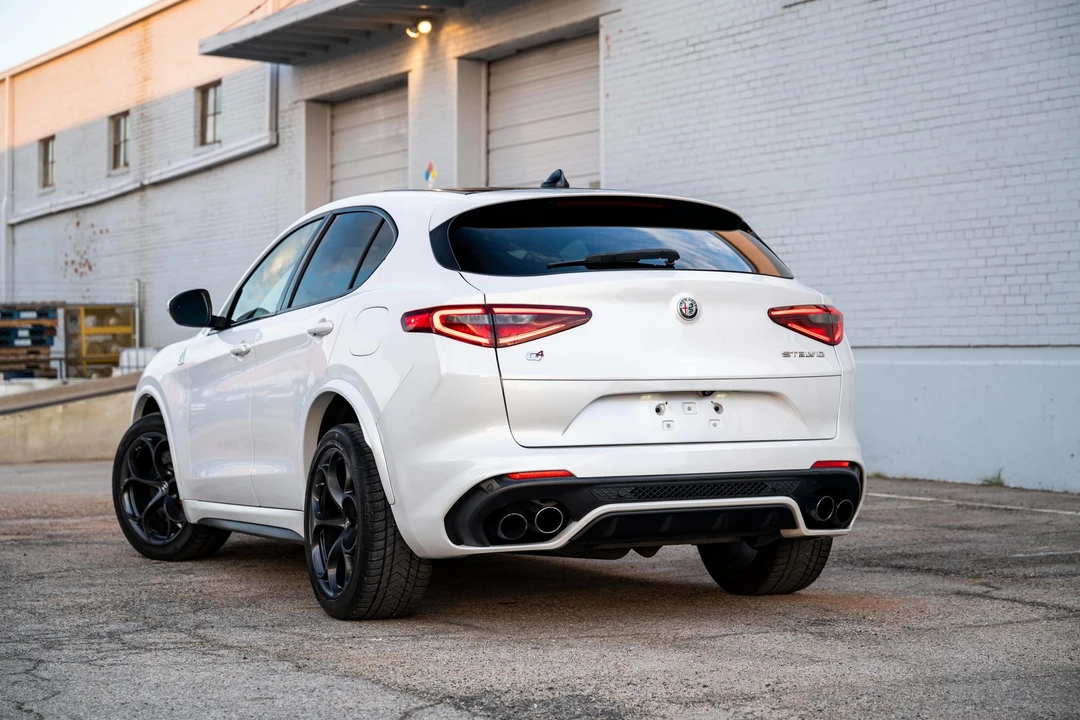 2018 Alfa Romeo Stelvio Quadrifoglio - Image 26 of 31