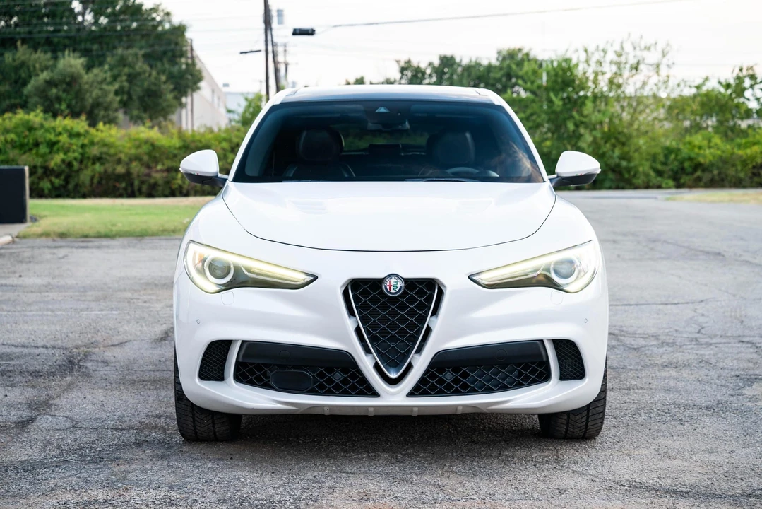 2018 Alfa Romeo Stelvio Quadrifoglio - Image 9 of 31