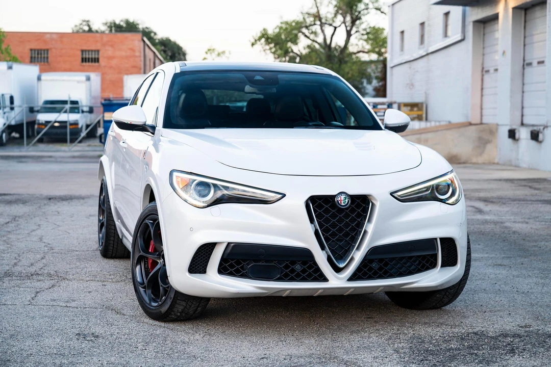 2018 Alfa Romeo Stelvio Quadrifoglio - Image 11 of 31