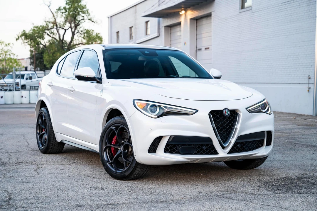 2018 Alfa Romeo Stelvio Quadrifoglio - Image 14 of 31