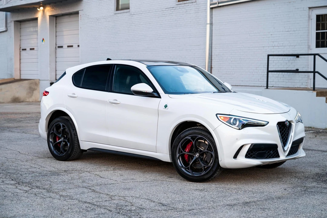 2018 Alfa Romeo Stelvio Quadrifoglio - Image 17 of 31