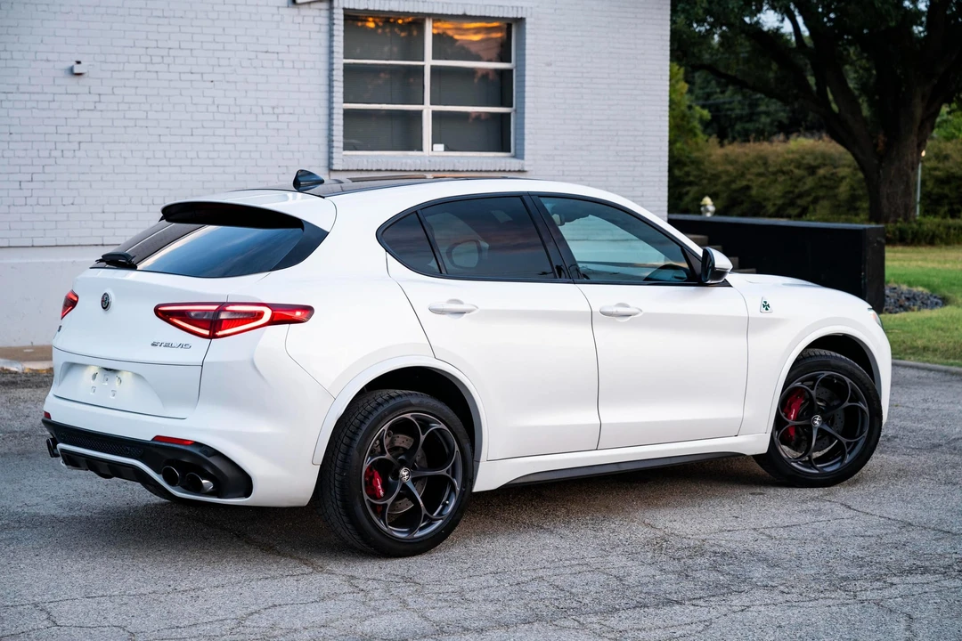 2018 Alfa Romeo Stelvio Quadrifoglio - Image 20 of 31