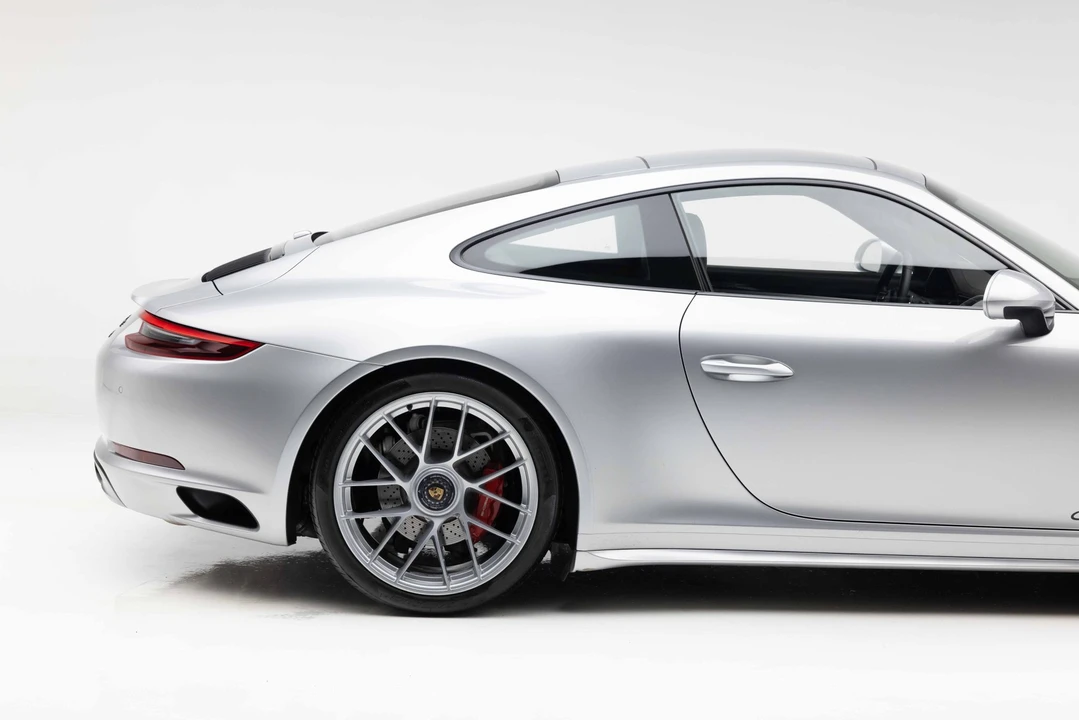 2018 Porsche 991 Carrera GTS - Image 25 of 31
