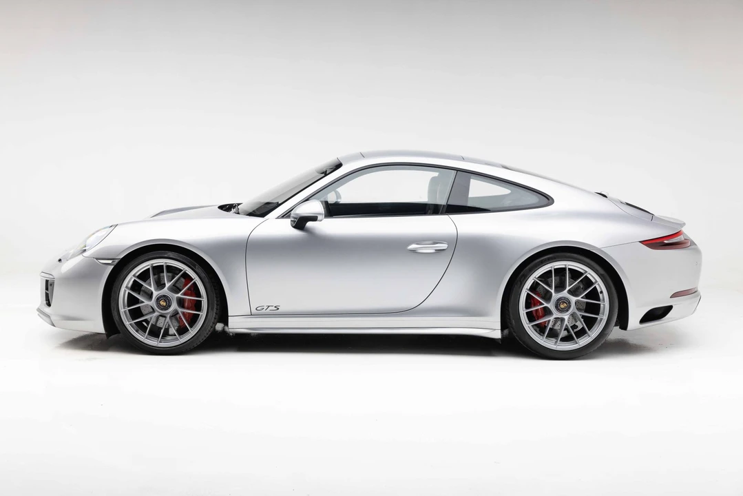 2018 Porsche 991 Carrera GTS - Image 9 of 31