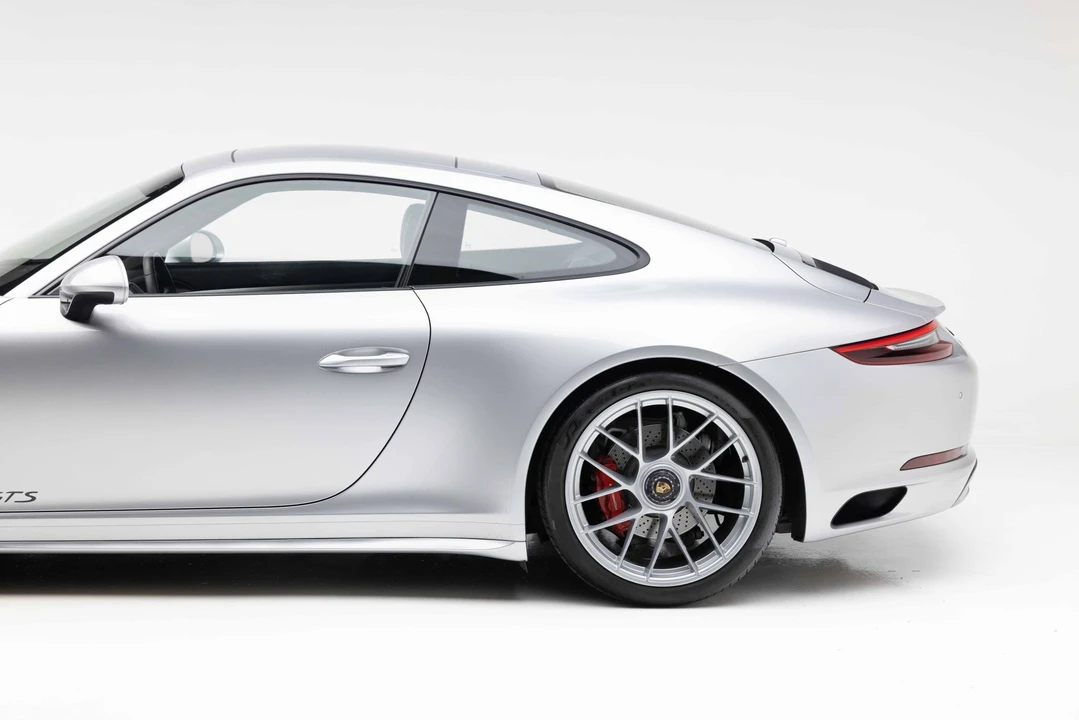 2018 Porsche 991 Carrera GTS - Image 26 of 31