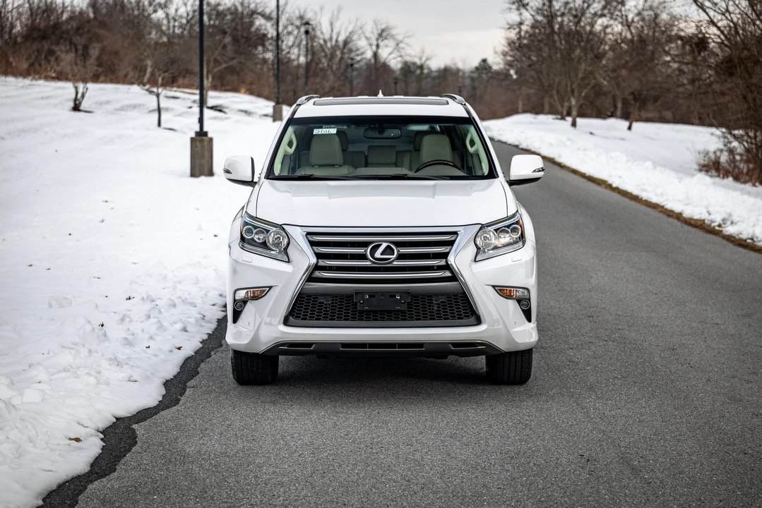 2019 Lexus GX 2nd Gen - Image 26 of 31