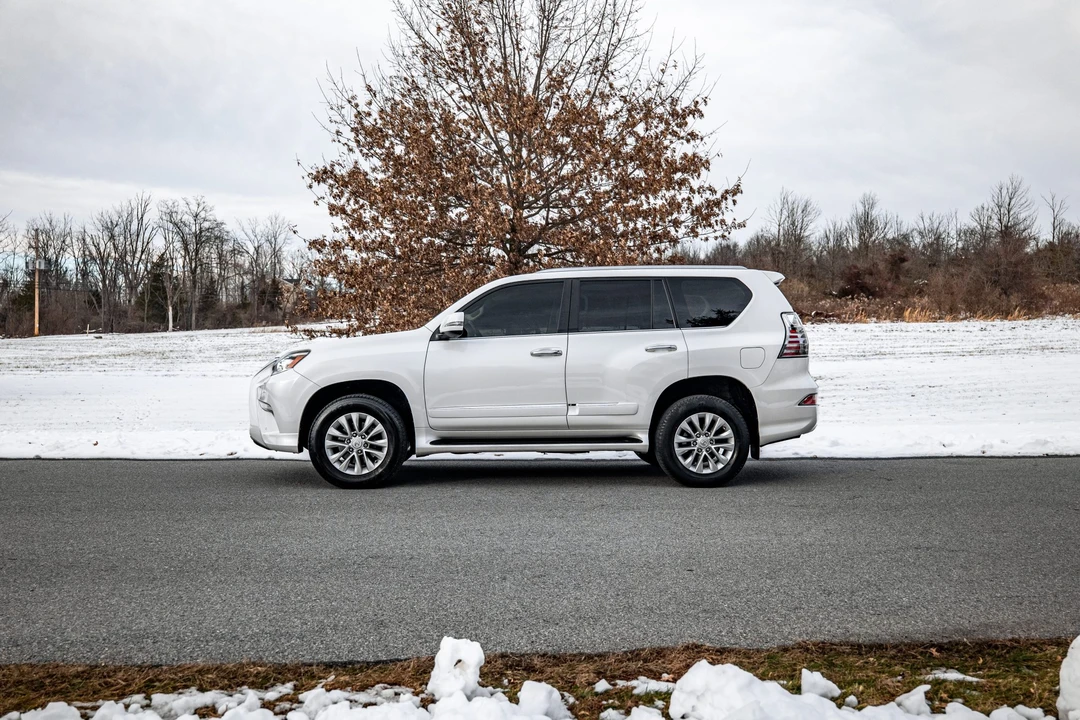 2019 Lexus GX 2nd Gen - Image 9 of 31