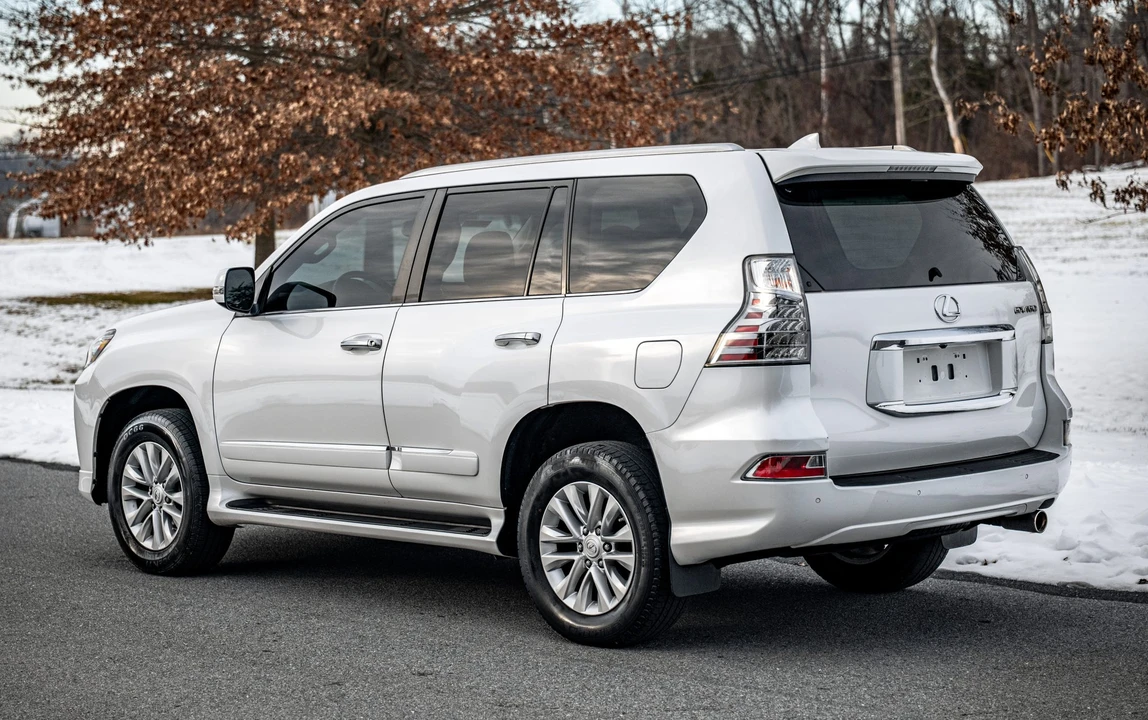 2019 Lexus GX 2nd Gen - Image 10 of 31