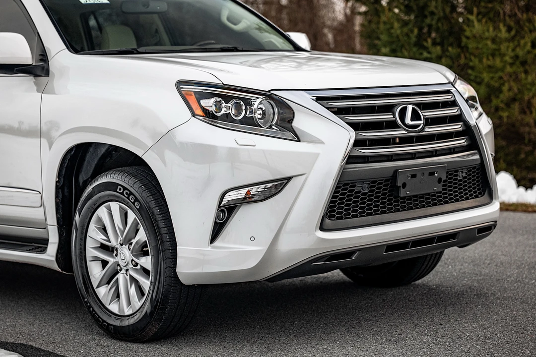 2019 Lexus GX 2nd Gen - Image 26 of 31