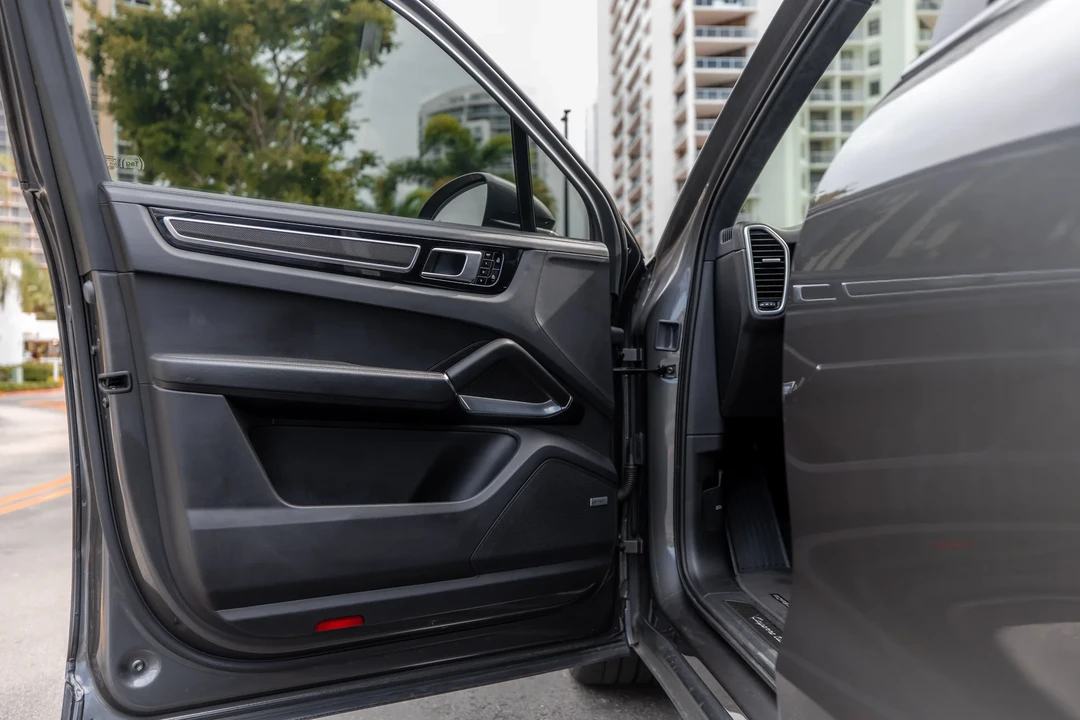 2019 Porsche 9Y0/9Y3 Cayenne Turbo - Image 20 of 31