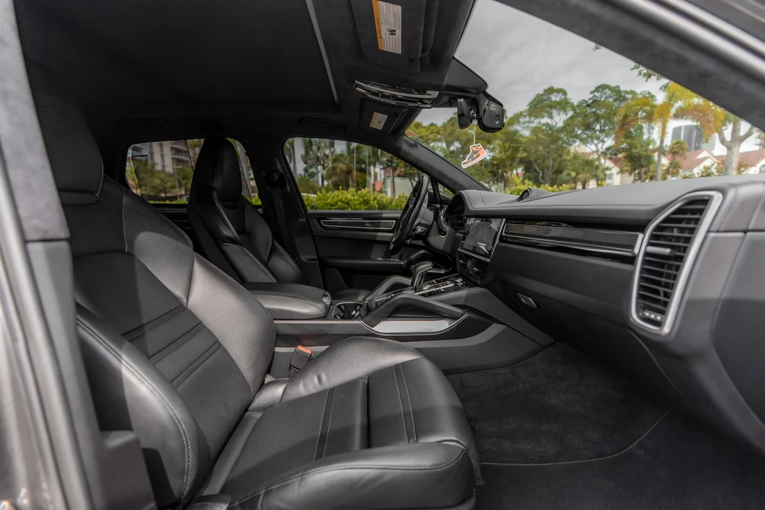 2019 Porsche 9Y0/9Y3 Cayenne Turbo - Image 24 of 31