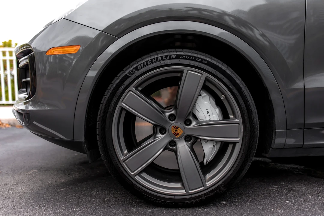 2019 Porsche 9Y0/9Y3 Cayenne Turbo - Image 16 of 31