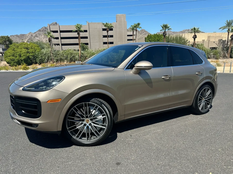 2019 Porsche 9Y0/9Y3 Cayenne Turbo - Image 2 of 3