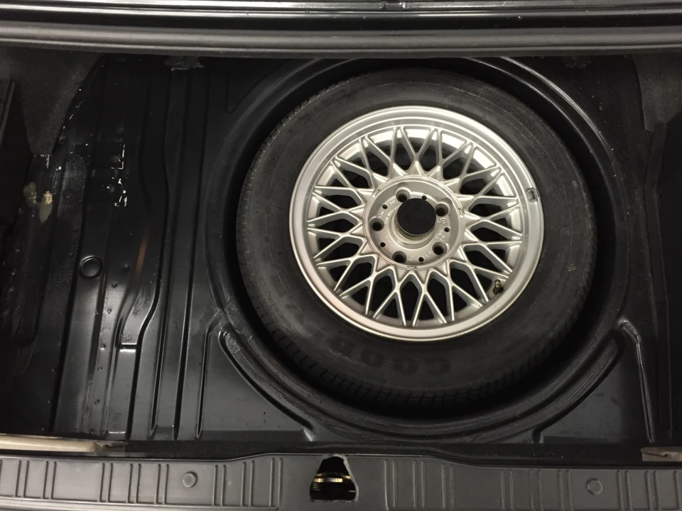 1988 BMW E30 M3 - Image 22 of 31
