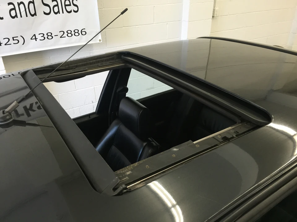 1988 BMW E30 M3 - Image 20 of 31
