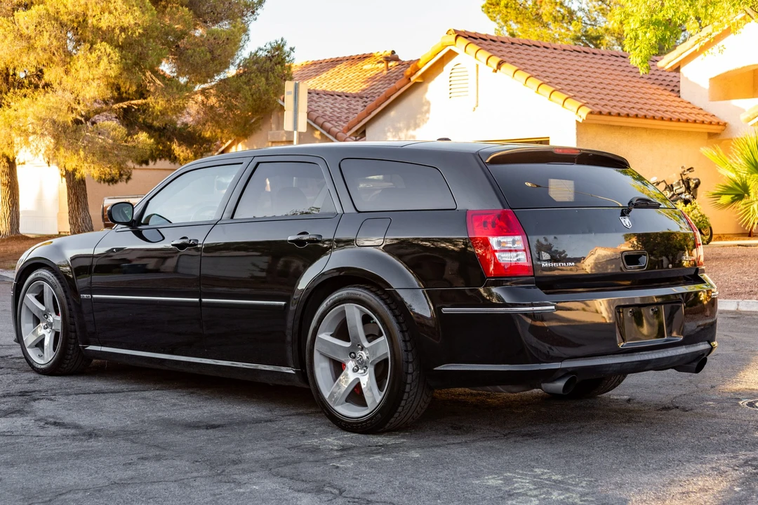 2006 Dodge Magnum SRT8 2nd Gen - Image 12 of 31