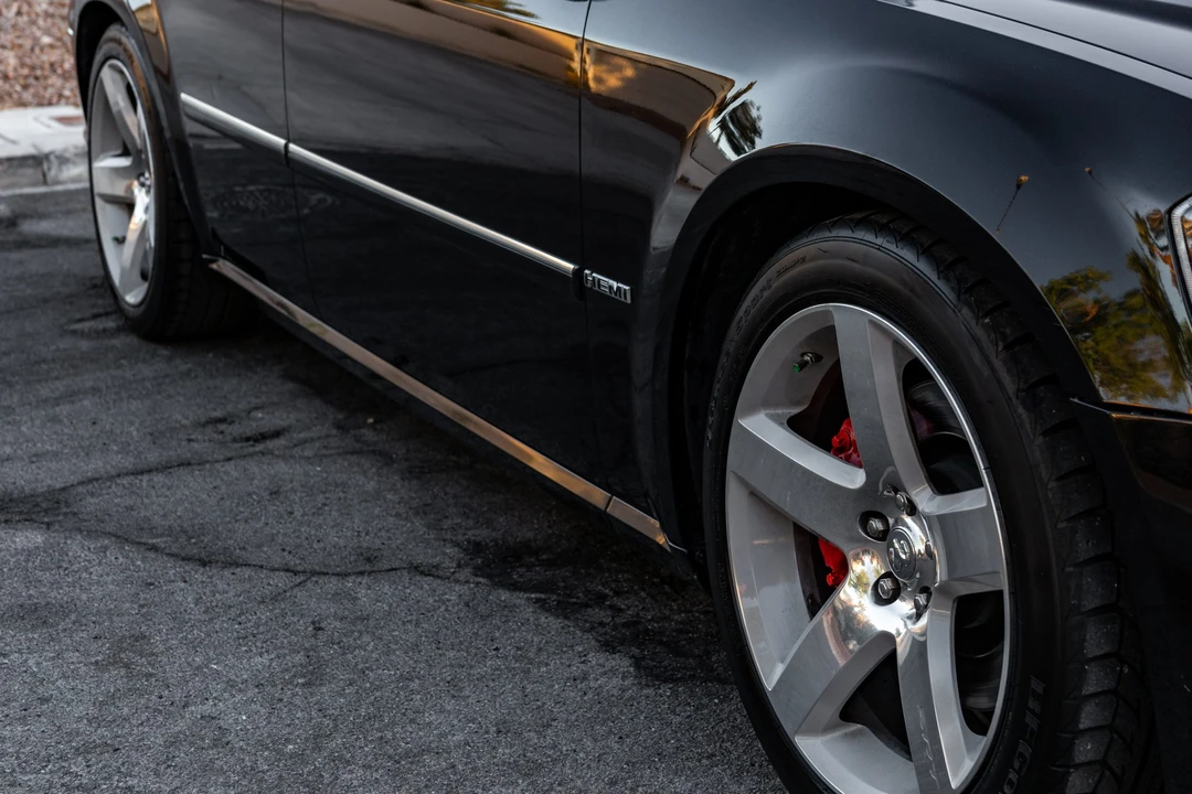 2006 Dodge Magnum SRT8 2nd Gen - Image 15 of 31