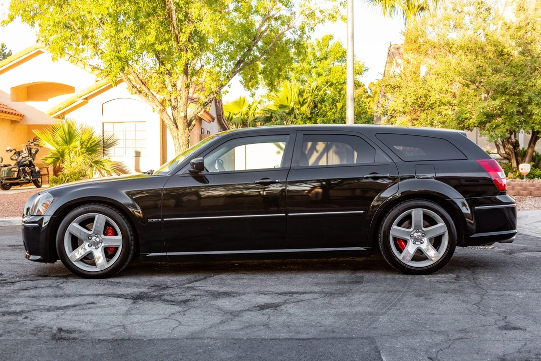 2006 Dodge Magnum SRT8 2nd Gen - Image 13 of 31