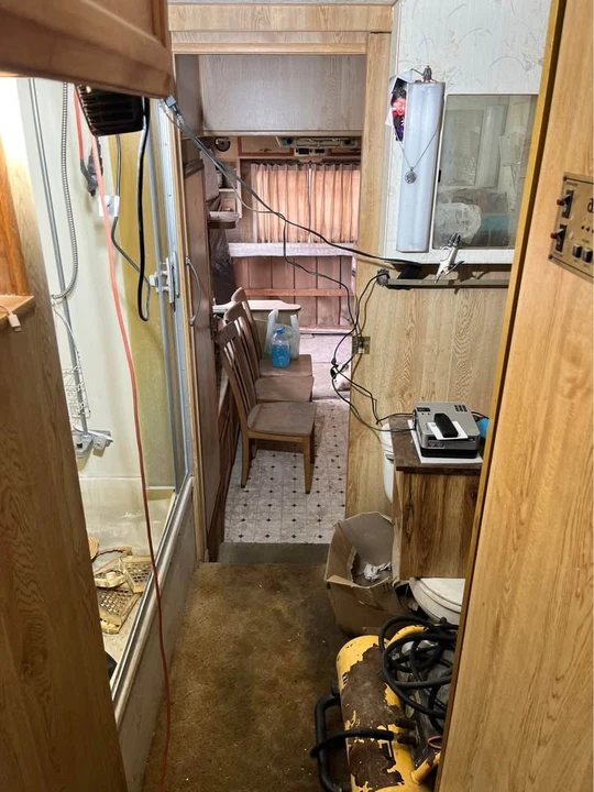 1985 Alfa Leisure RVs - Image 2 of 4