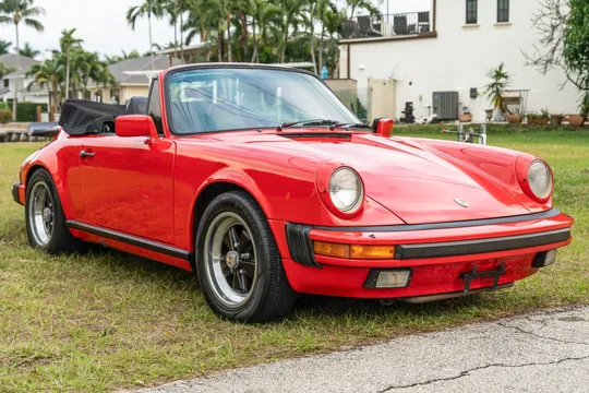 1986 Porsche 911 Carrera Cabriolet
