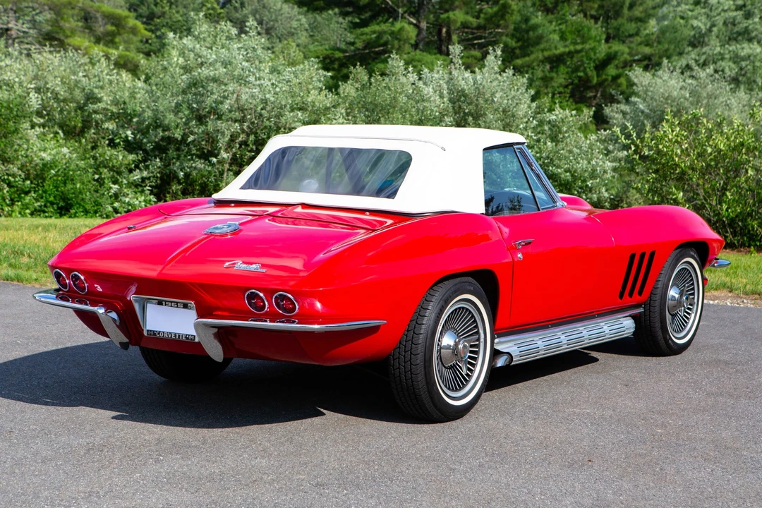 1965 Chevrolet Corvette C2 - Image 19 of 31