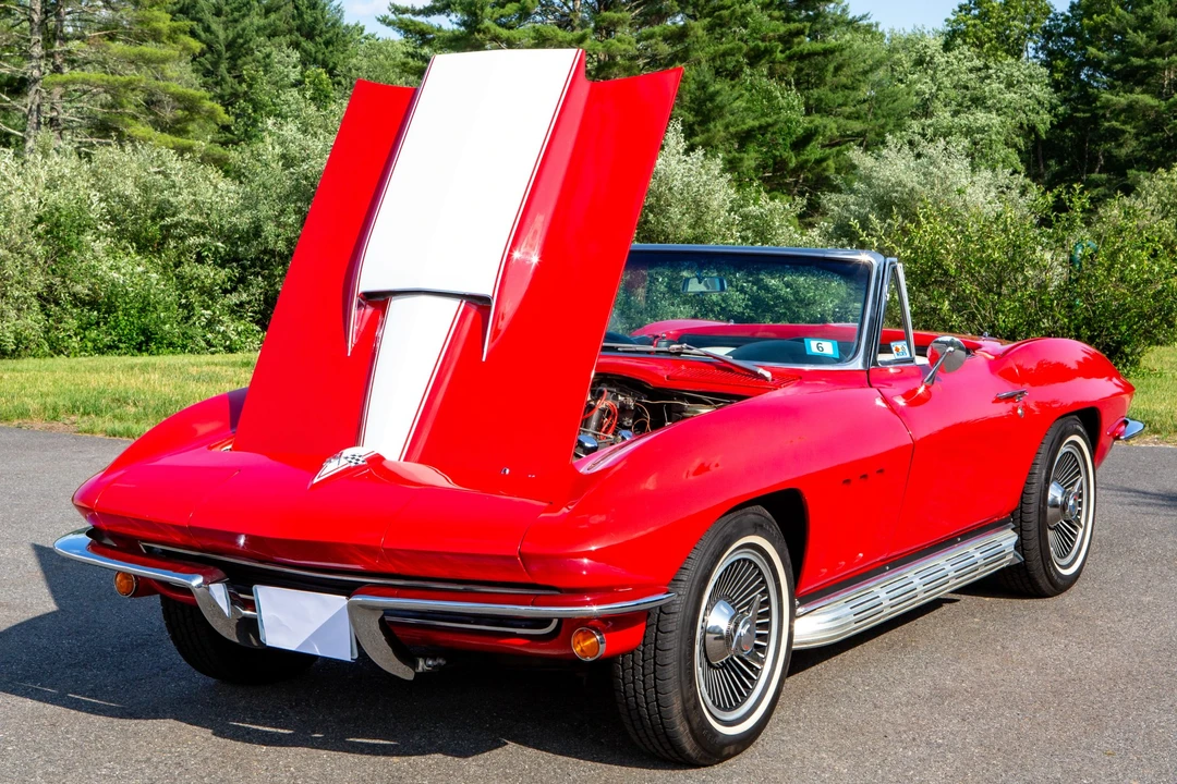 1965 Chevrolet Corvette C2 - Image 22 of 31