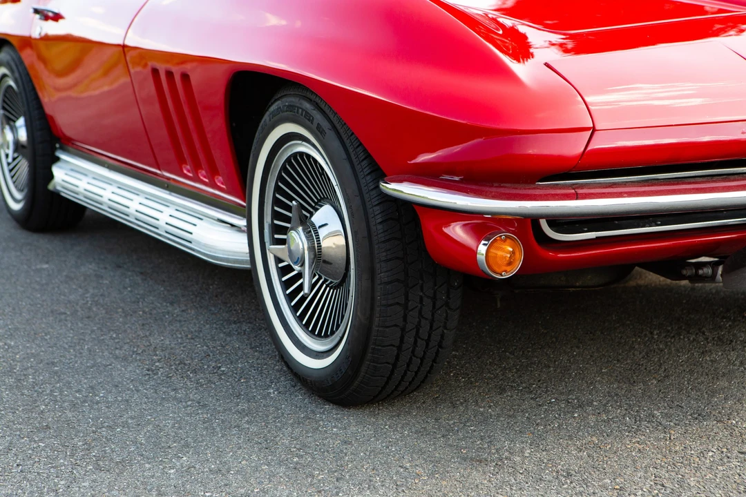 1965 Chevrolet Corvette C2 - Image 31 of 31