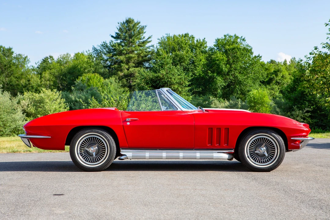 1965 Chevrolet Corvette C2 - Image 10 of 31