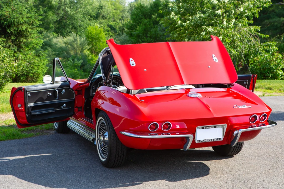 1965 Chevrolet Corvette C2 - Image 23 of 31