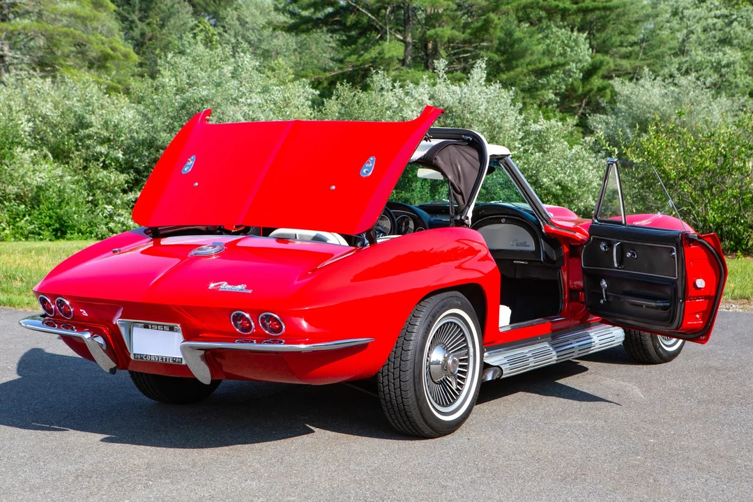1965 Chevrolet Corvette C2 - Image 24 of 31