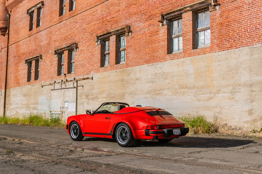1989 Porsche 911 Carrera 3.2 - Image 26 of 31