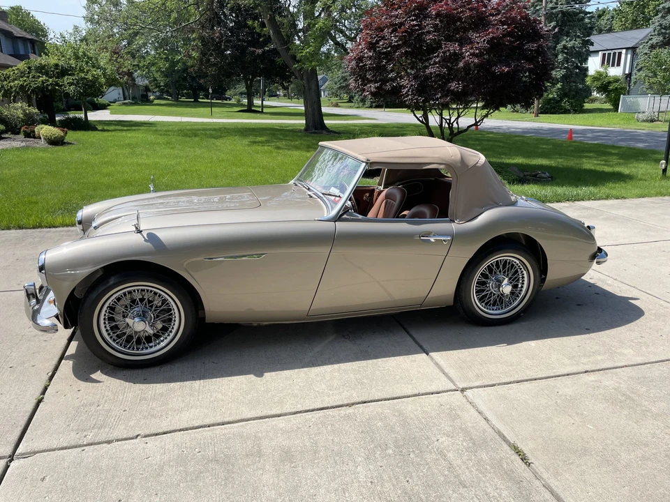 1957 Austin-Healey 100-6 - Image 3 of 31