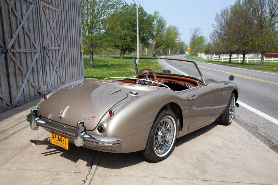 1957 Austin-Healey 100-6 - Image 12 of 31