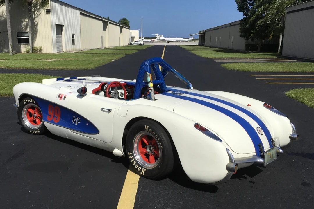 1957 Chevrolet Corvette C1 - Image 5 of 31