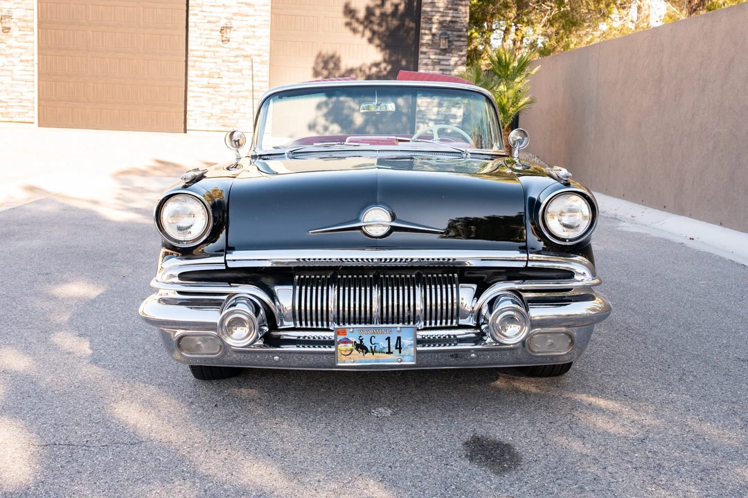 1957 Pontiac Star Chief - Image 3 of 31