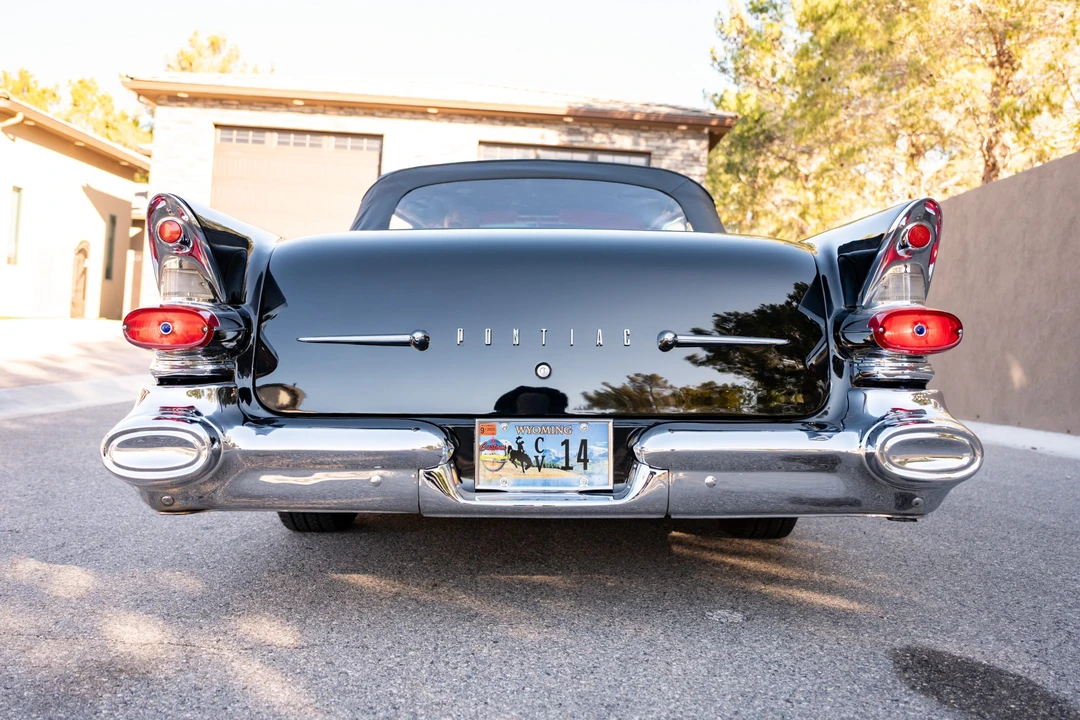 1957 Pontiac Star Chief - Image 28 of 31