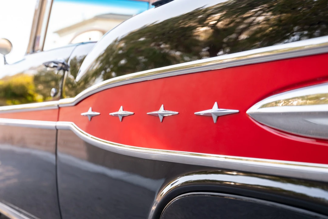 1957 Pontiac Star Chief - Image 23 of 31