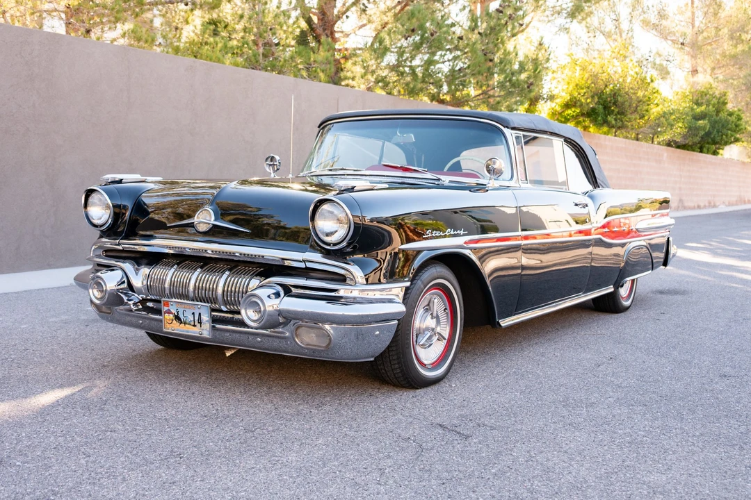 1957 Pontiac Star Chief - Image 10 of 31