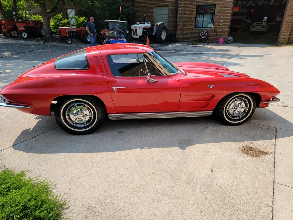 1963 Chevrolet Corvette C2 - Image 15 of 31