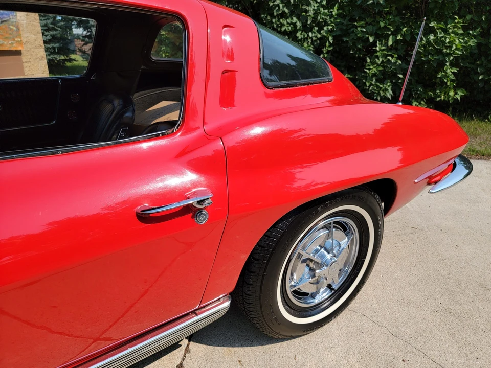 1963 Chevrolet Corvette C2 - Image 22 of 31
