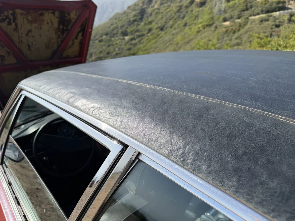 1972 Jensen Interceptor - Image 27 of 31